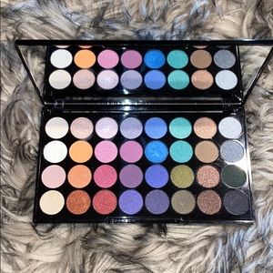 Revolution mermaids forever eyeshadow